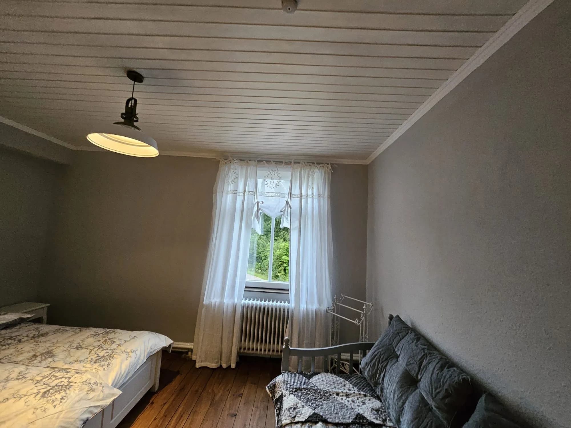 Schlafräume & Böden – Bild 3